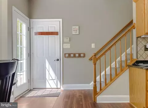 Entry Way - 580 Windmill Dr, Saint Leonard, MD 20685 photo 4 of 5