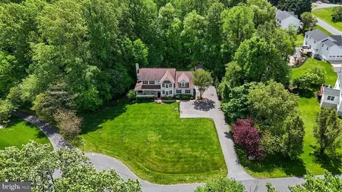 2715 Wisteria Ct, Huntingtown, MD 20639