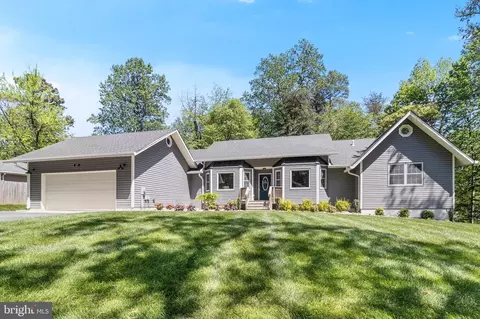11566 Sidewinder Ln, Lusby, MD 20657