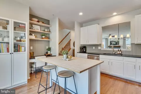 3716 Bedford Dr, North Beach, MD 20714