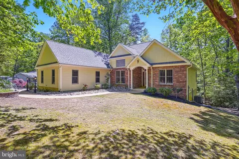 12543 Calyx Rd, Lusby, MD 20657