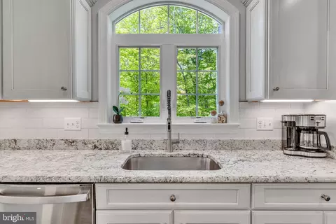 Kitchen - 2411 Comptrollers Ct, Prince Frederick, MD 20678 photo 5 of 7