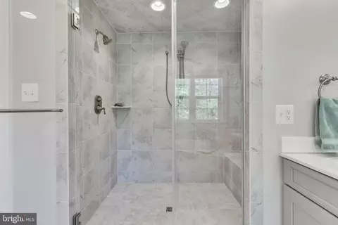 Bath - 2411 Comptrollers Ct, Prince Frederick, MD 20678 photo 3 of 8
