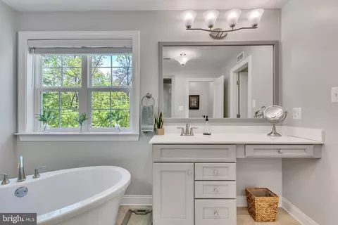 Bath - 2411 Comptrollers Ct, Prince Frederick, MD 20678 photo 5 of 8