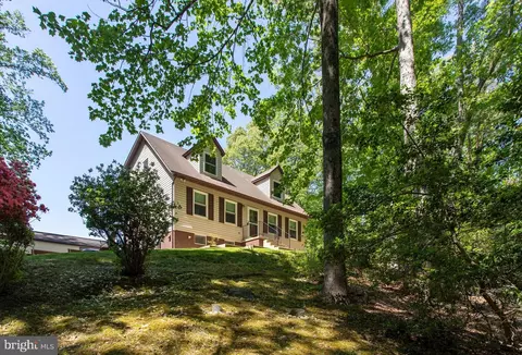 540 Thunderbird Dr, Lusby, MD 20657