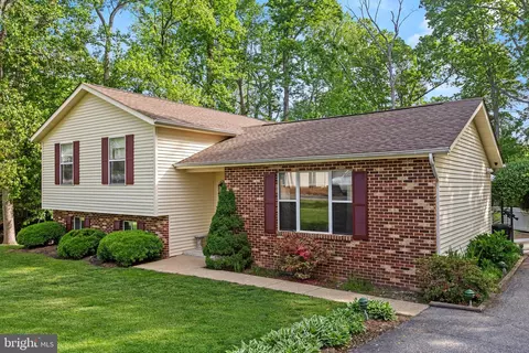 8186 Ebbtide Ln, Lusby, MD 20657