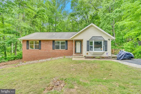 486 Round Up Rd, Lusby, MD 20657