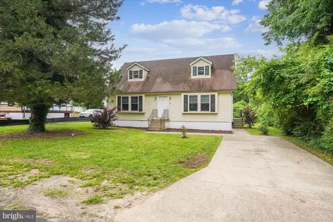 339 Gray Dr, Lusby, MD 20657