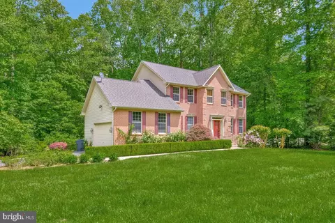 2015 Rosedale Ln, Huntingtown, MD 20639
