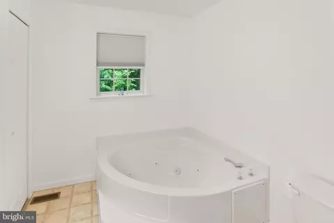 Bath - 3375 Old Jones Rd, Dunkirk, MD 20754 photo 4 of 6