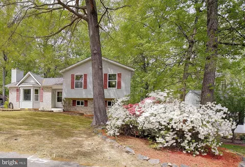 778 Lazy River Rd, Lusby, MD 20657