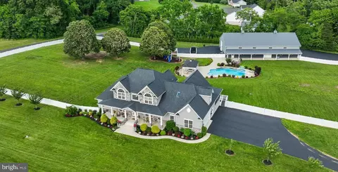 4950 Mackall Rd, Saint Leonard, MD 20685