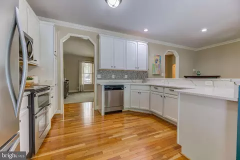 Kitchen - 1885 Robin Ct, Lusby, MD 20657 photo 2 of 4