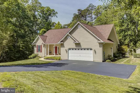 Exterior - 1885 Robin Ct, Lusby, MD 20657 photo 3 of 19