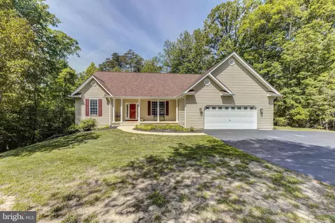 Exterior - 1885 Robin Ct, Lusby, MD 20657 photo 16 of 19