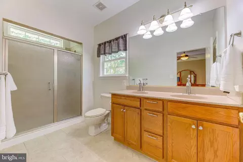 Bath - 1885 Robin Ct, Lusby, MD 20657 photo 1 of 2