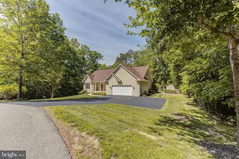 Exterior - 1885 Robin Ct, Lusby, MD 20657 photo 4 of 19