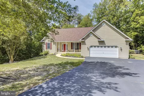 Exterior - 1885 Robin Ct, Lusby, MD 20657 photo 2 of 19