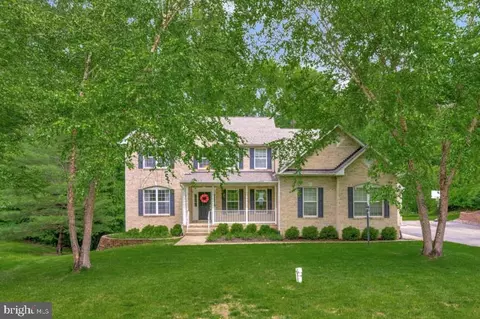 141 Lorins Dr, Huntingtown, MD 20639