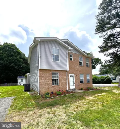 249 Laurel Dr, Lusby, MD 20657