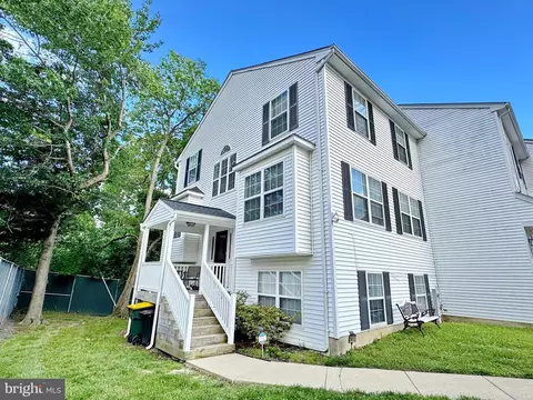 8565 E St, Chesapeake Beach, MD 20732