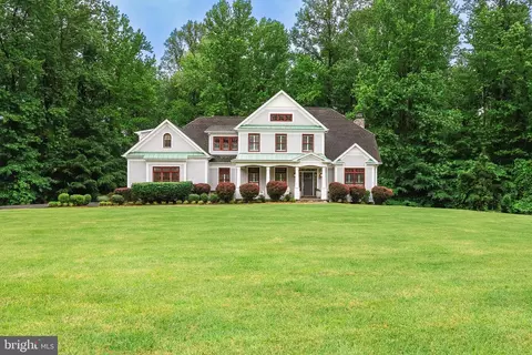 6141 Federal Oak Dr, Sunderland, MD 20689