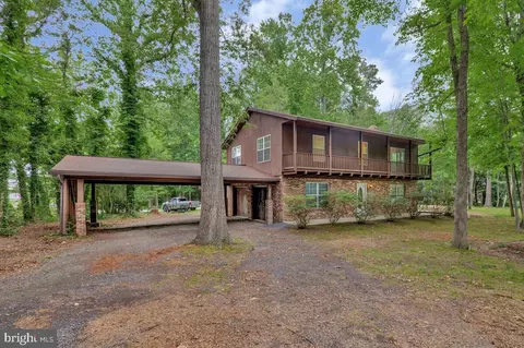 266 Deer Dr, Lusby, MD 20657