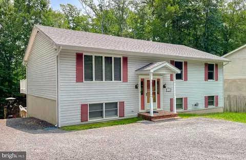 11534 Durango Dr, Lusby, MD 20657