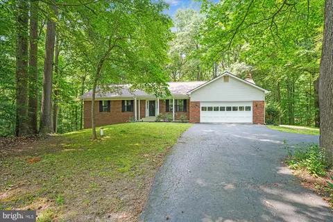 6308 Brookeview Ct, Chesapeake Beach, MD 20732