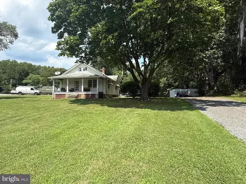 9860 Hg Trueman Rd, Lusby, MD 20657