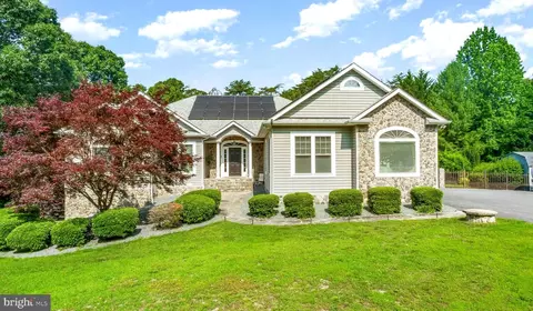 3420 Ponds Wood Ct, Huntingtown, MD 20639