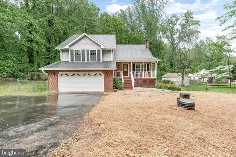 8328 Ridge View Rd, Lusby, MD 20657