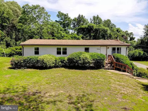 7285 Clyde Jones Rd, Owings, MD 20736
