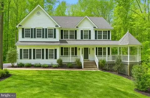 9260 Megatha Ln, Owings, MD 20736