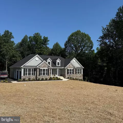 3630 Patriot Ln, Huntingtown, MD 20639