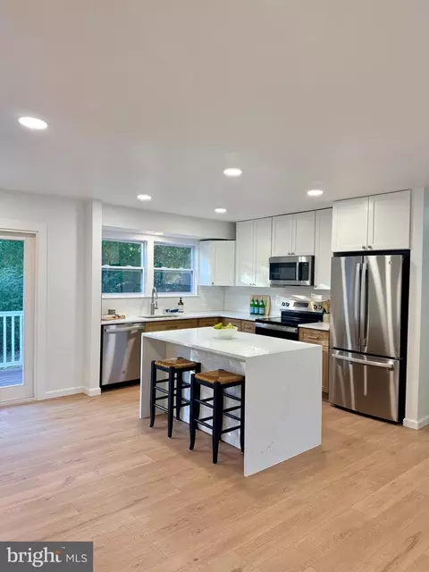 3600 4th St, North Beach, MD 20714