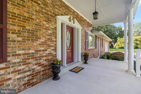 11215 Maplewood Dr, Dunkirk, MD 20754 photo 3