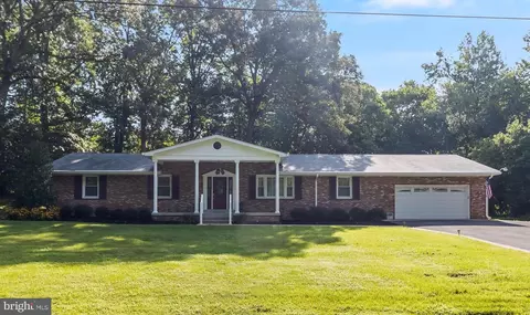 11215 Maplewood Dr, Dunkirk, MD 20754