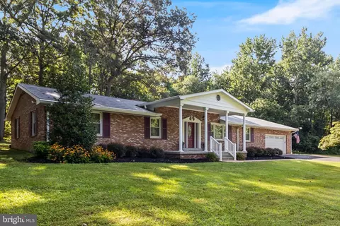 11215 Maplewood Dr, Dunkirk, MD 20754 photo 4