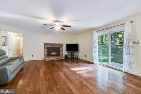 11215 Maplewood Dr, Dunkirk, MD 20754 photo 21
