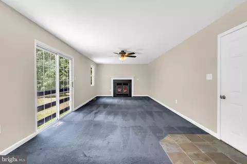 Living - 9788 Howes Rd, Dunkirk, MD 20754 photo 5 of 6