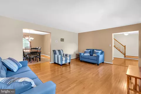 Living - 9788 Howes Rd, Dunkirk, MD 20754 photo 2 of 6