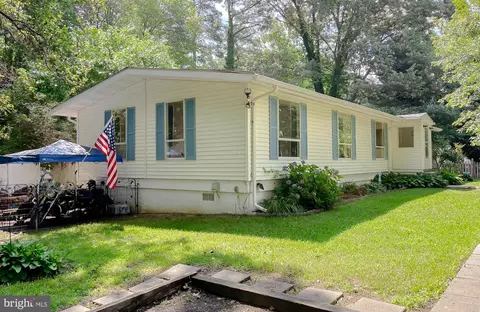 970 Crystal Rock Rd, Lusby, MD 20657