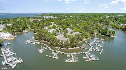 131 Square Rigger Way #131, Solomons, MD 20688