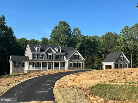 3631 Patriot Ln, Huntingtown, MD 20639