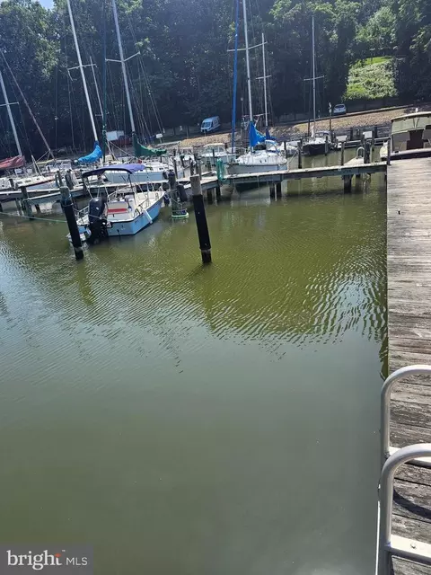 1766 N Harbor Dr #66, Saint Leonard, MD 20685
