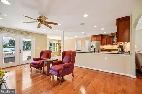 1406 Knight Ave, Dunkirk, MD 20754 photo 9