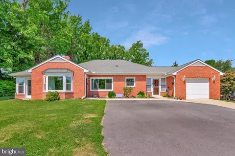 320 Dares Wharf Rd, Prince Frederick, MD 20678