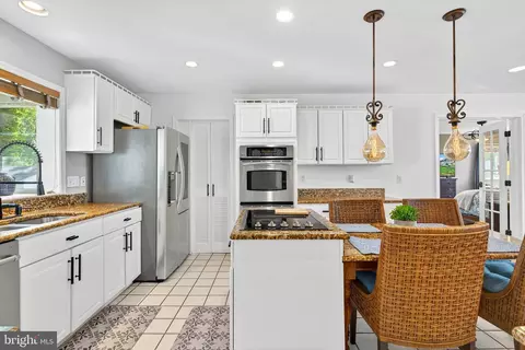 Kitchen - 357 Overlook Dr, Lusby, MD 20657 photo 4 of 4