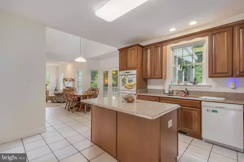 Kitchen - 3350 Lancer Ct, Dunkirk, MD 20754 photo 2 of 3